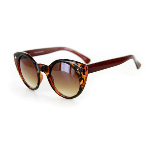 "Retro Cat" Vintage-Inspired Cat-Eye Sunglasses (Tort w/ Amber)